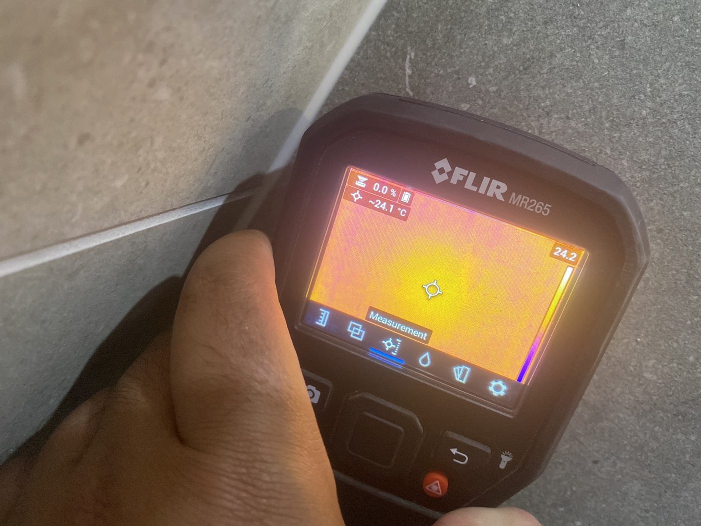 Thermal camera scan of a wet area wall during the handover walk, found during a handover inspection in Tallawong